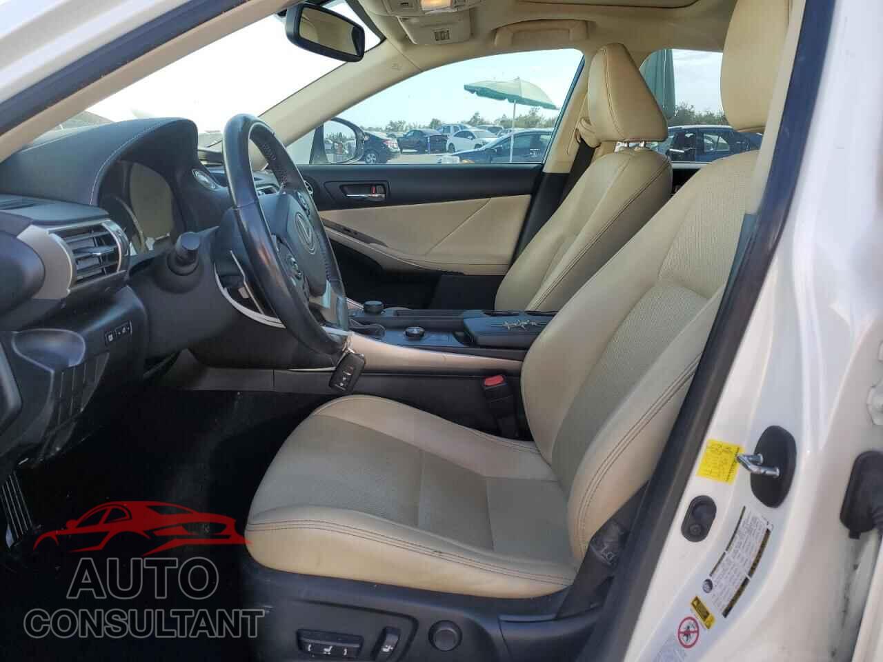 LEXUS IS 2015 - JTHCF1D24F5021750
