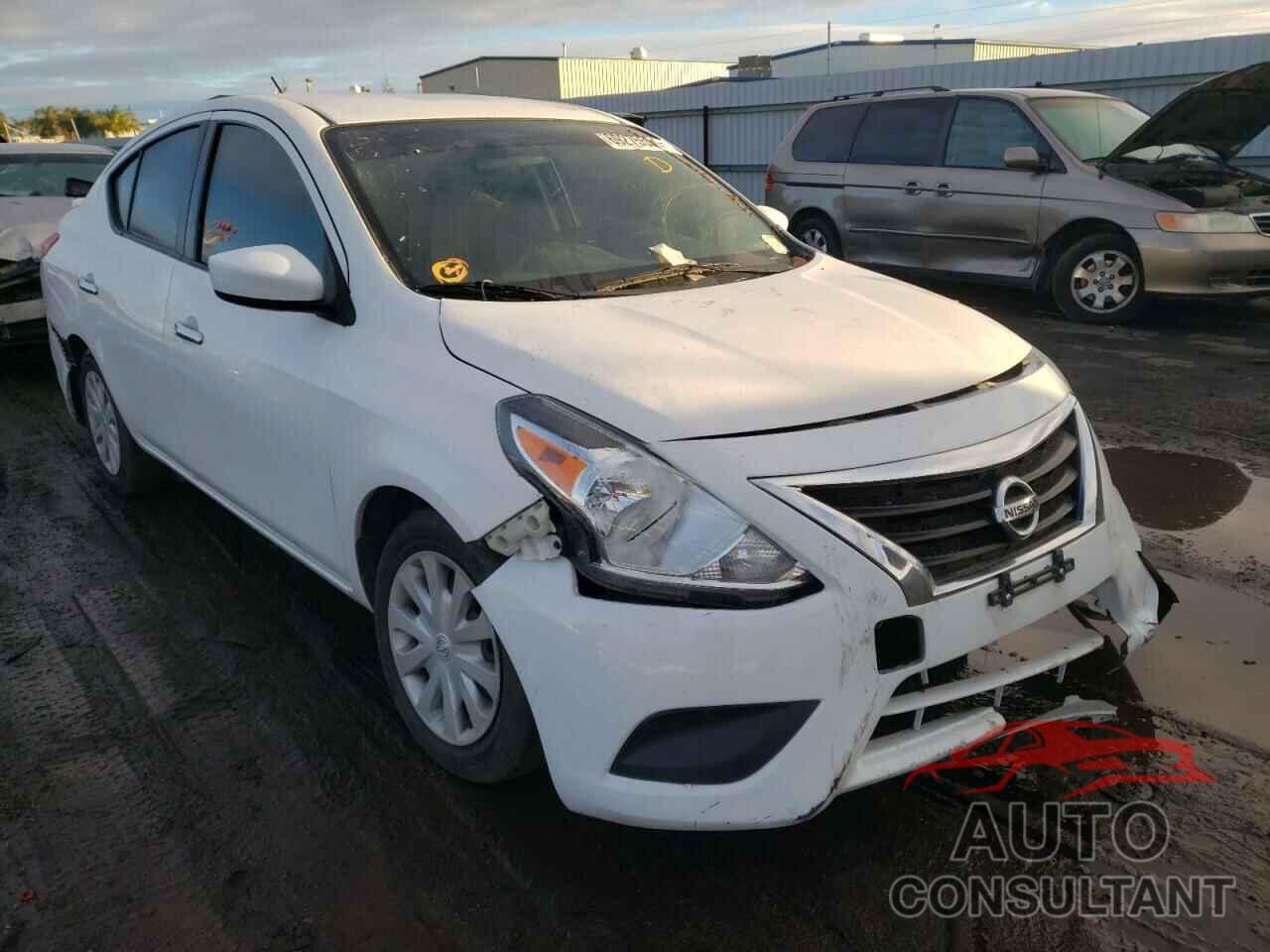 NISSAN VERSA 2017 - 3N1CN7AP3HL813711