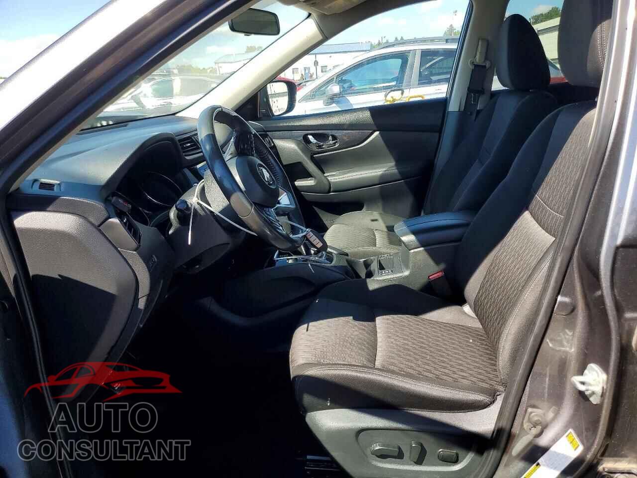 NISSAN ROGUE 2017 - KNMAT2MV2HP614578