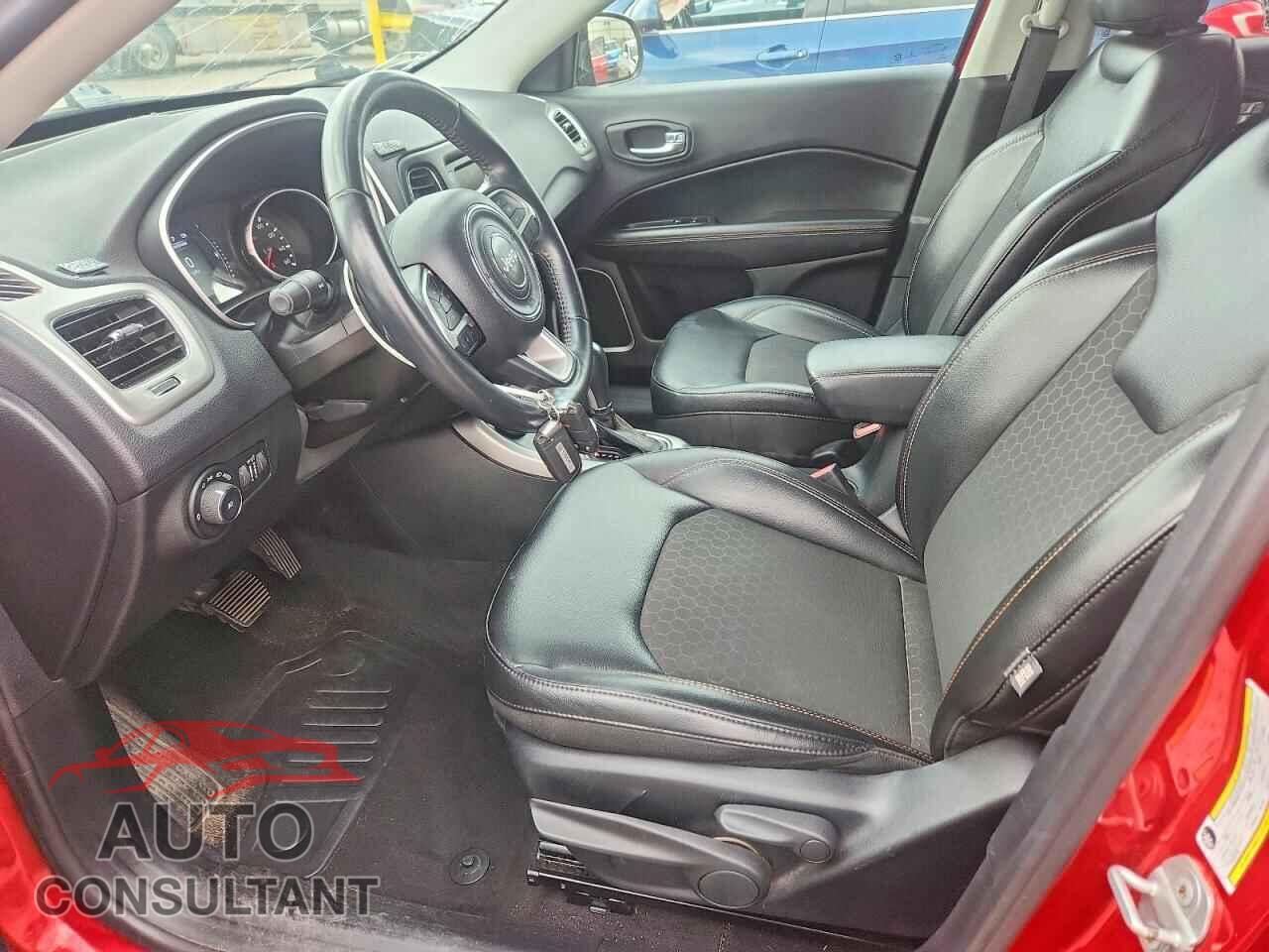 JEEP COMPASS 2018 - 3C4NJDBB1JT262185