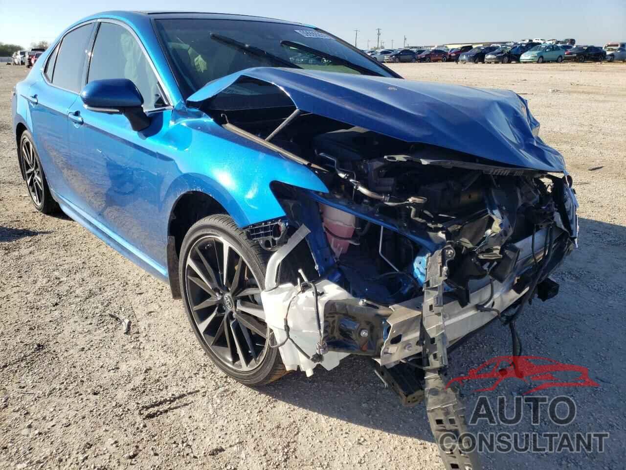 TOYOTA CAMRY 2018 - 4T1B61HK7JU159624