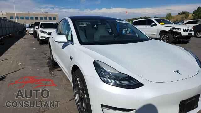 TESLA MODEL 3 2018 - 5YJ3E1EB2JF074943