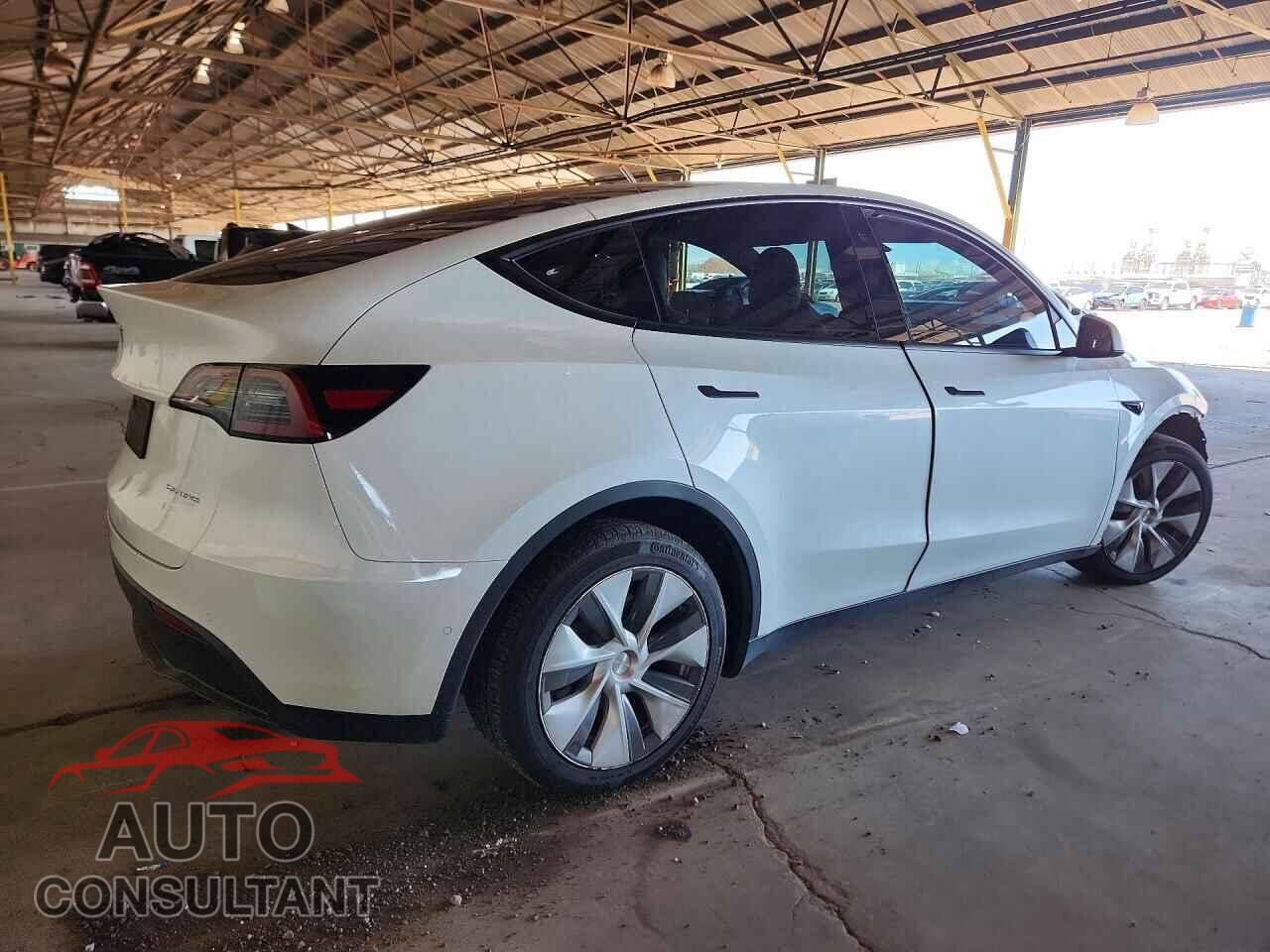 TESLA MODEL Y 2022 - 7SAYGDEE5NF512262