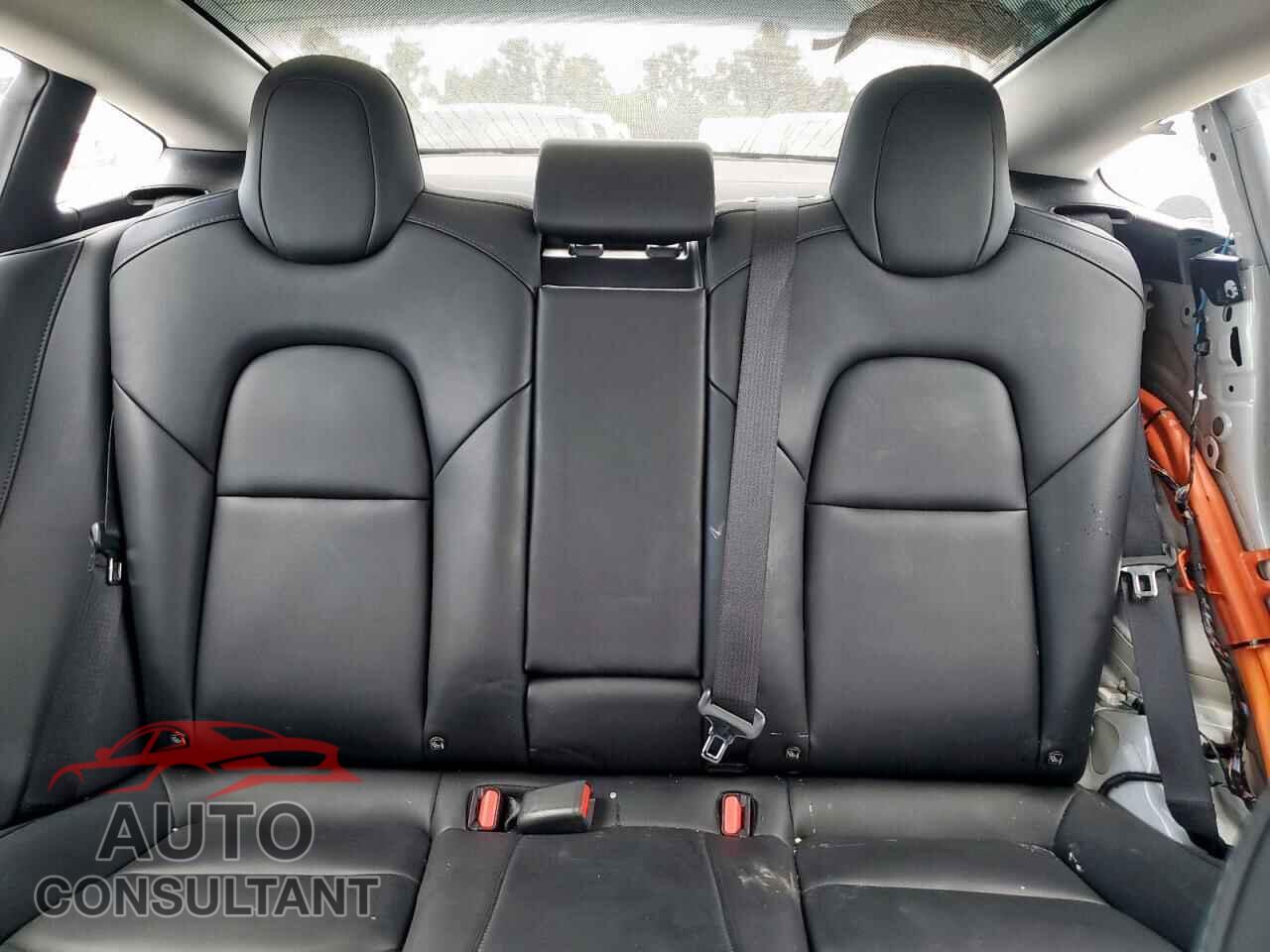 TESLA MODEL 3 2020 - 5YJ3E1EC8LF602321
