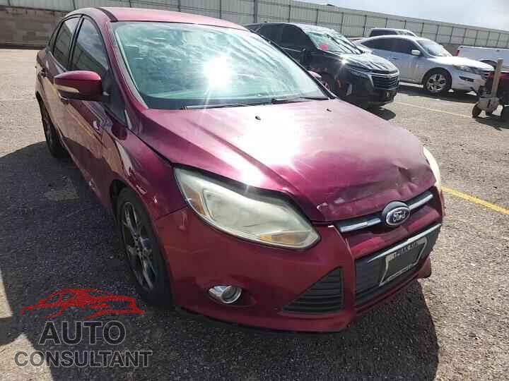 FORD FOCUS 2014 - 1FADP3F22EL110339