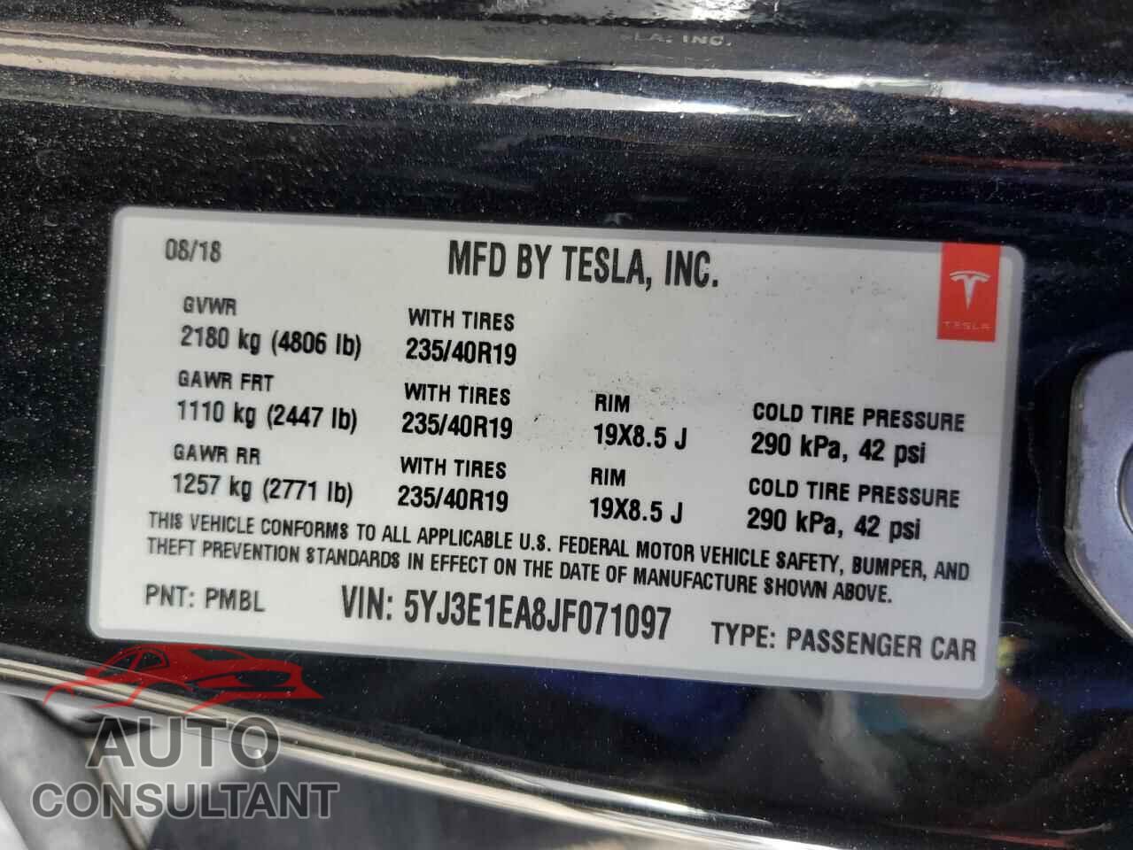 TESLA MODEL 3 2018 - 5YJ3E1EA8JF071097