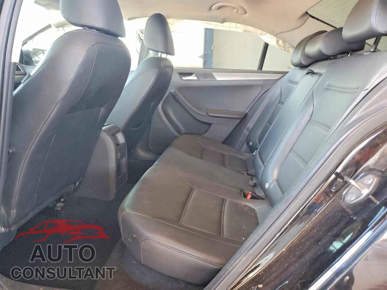 VOLKSWAGEN JETTA 2017 - 3VWDB7AJ8HM385101