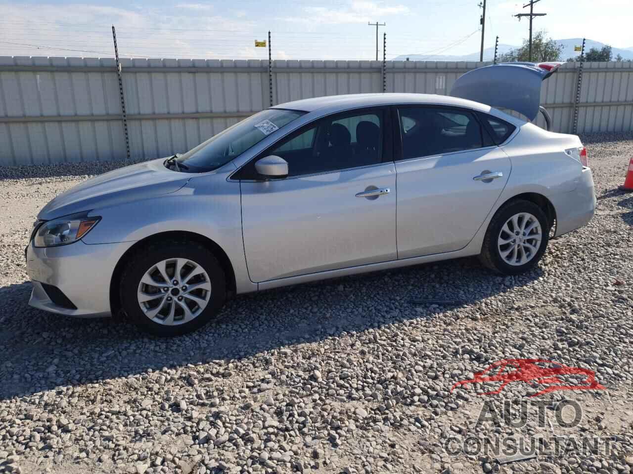 NISSAN SENTRA 2018 - 3N1AB7AP2JL640043