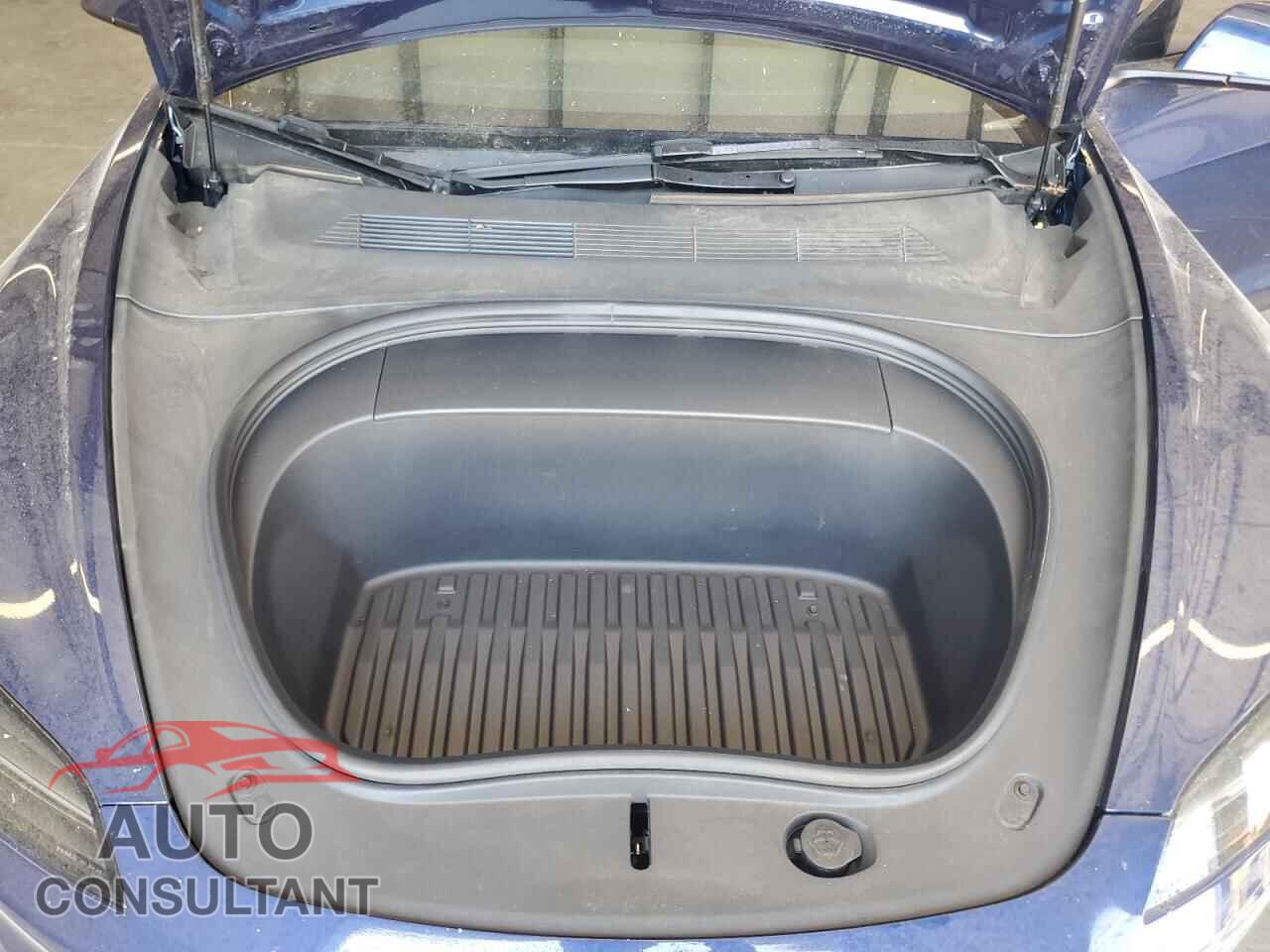 TESLA MODEL 3 2024 - 5YJ3E1EB8RF759086