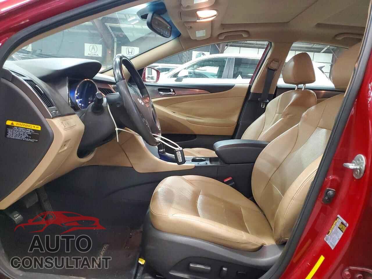 HYUNDAI SONATA 2011 - KMHEC4A48BA018664