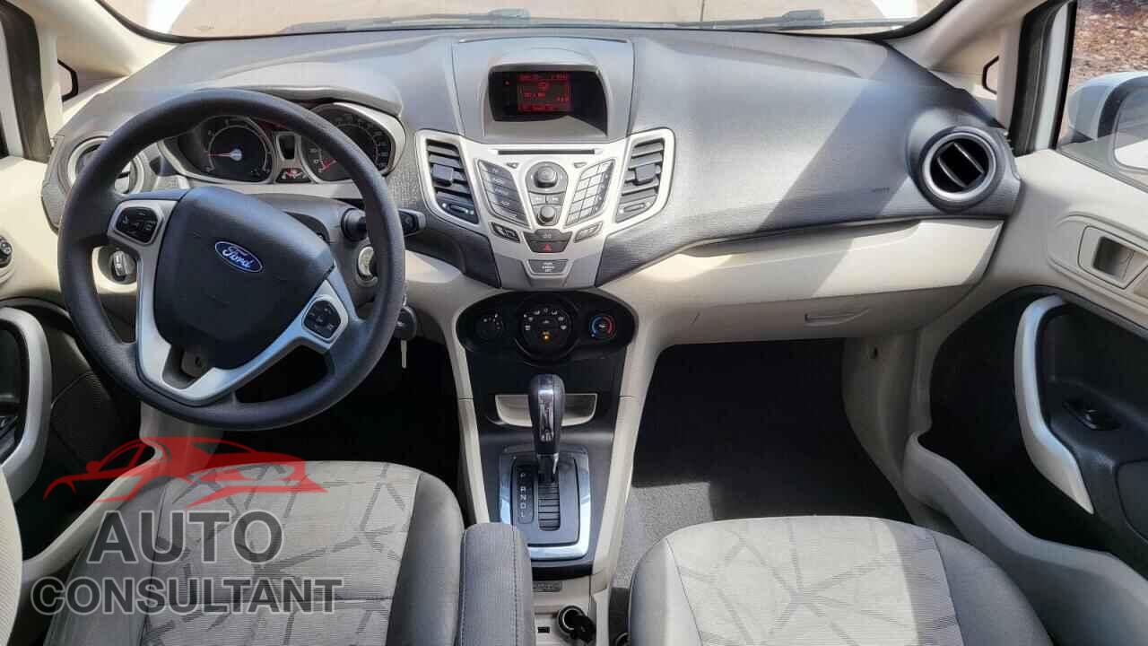 FORD FIESTA 2013 - 3FADP4EJ2DM109977