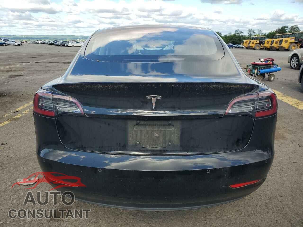 TESLA MODEL 3 2018 - 5YJ3E1EA2JF034269