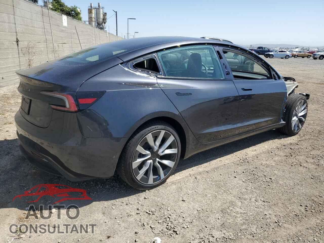 TESLA MODEL 3 2025 - 5YJ3E1EA5SF876184