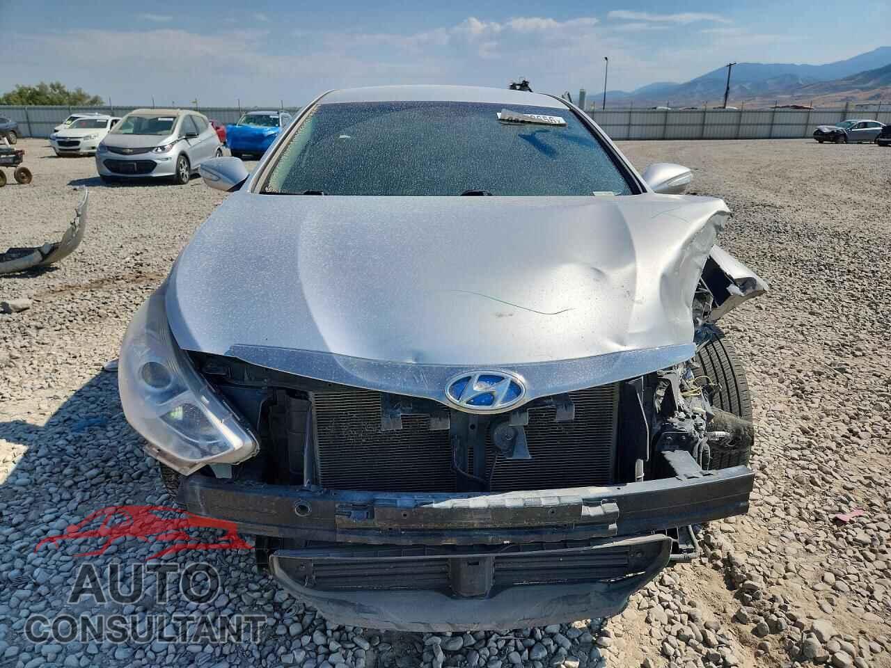 HYUNDAI SONATA 2012 - KMHEC4A48CA020397