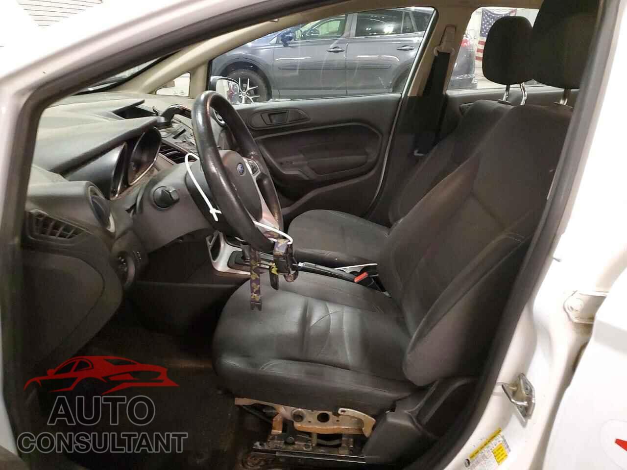FORD FIESTA 2017 - 3FADP4BJ9HM150407