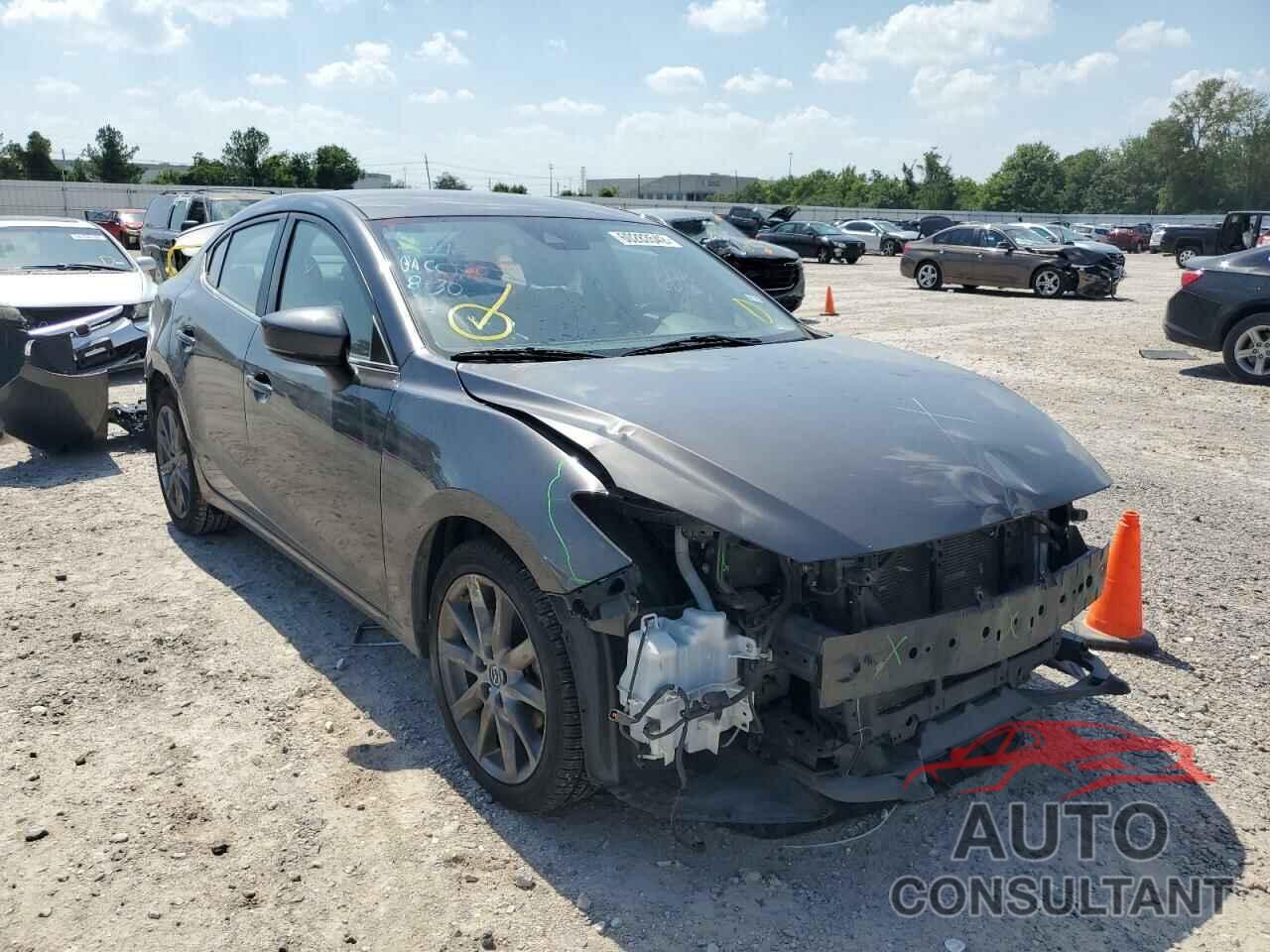 MAZDA 3 2018 - 3MZBN1V3XJM167786