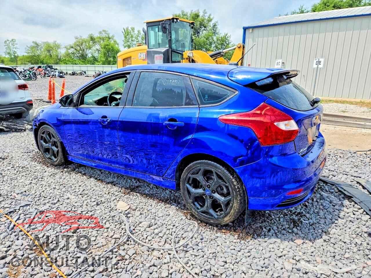 FORD FOCUS 2014 - 1FADP3L90EL166572