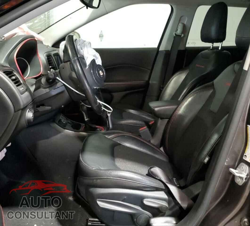 JEEP COMPASS 2020 - 3C4NJDDB1LT119074