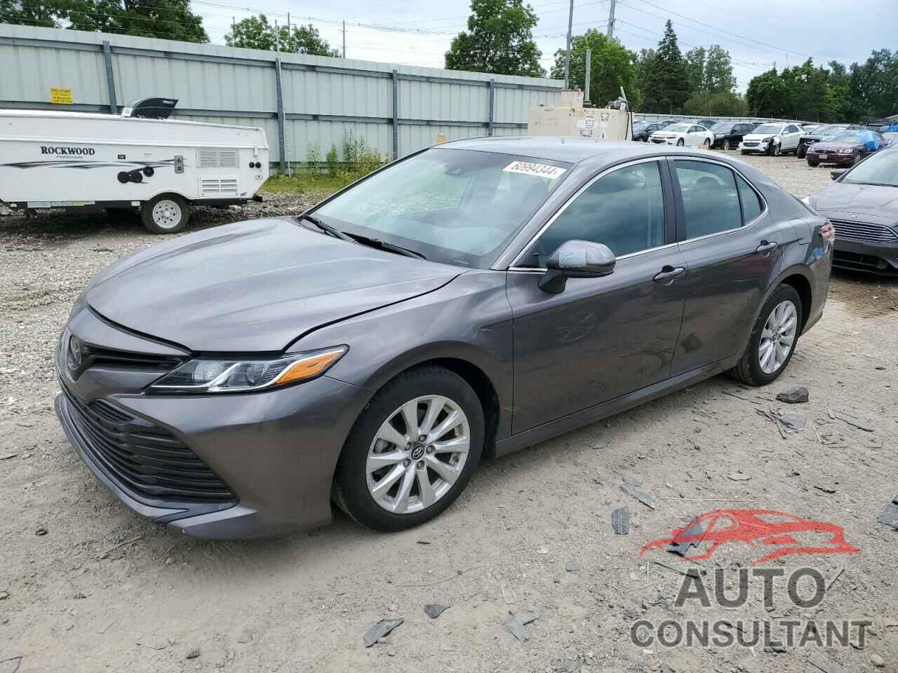 TOYOTA CAMRY 2018 - 4T1B11HK7JU644487