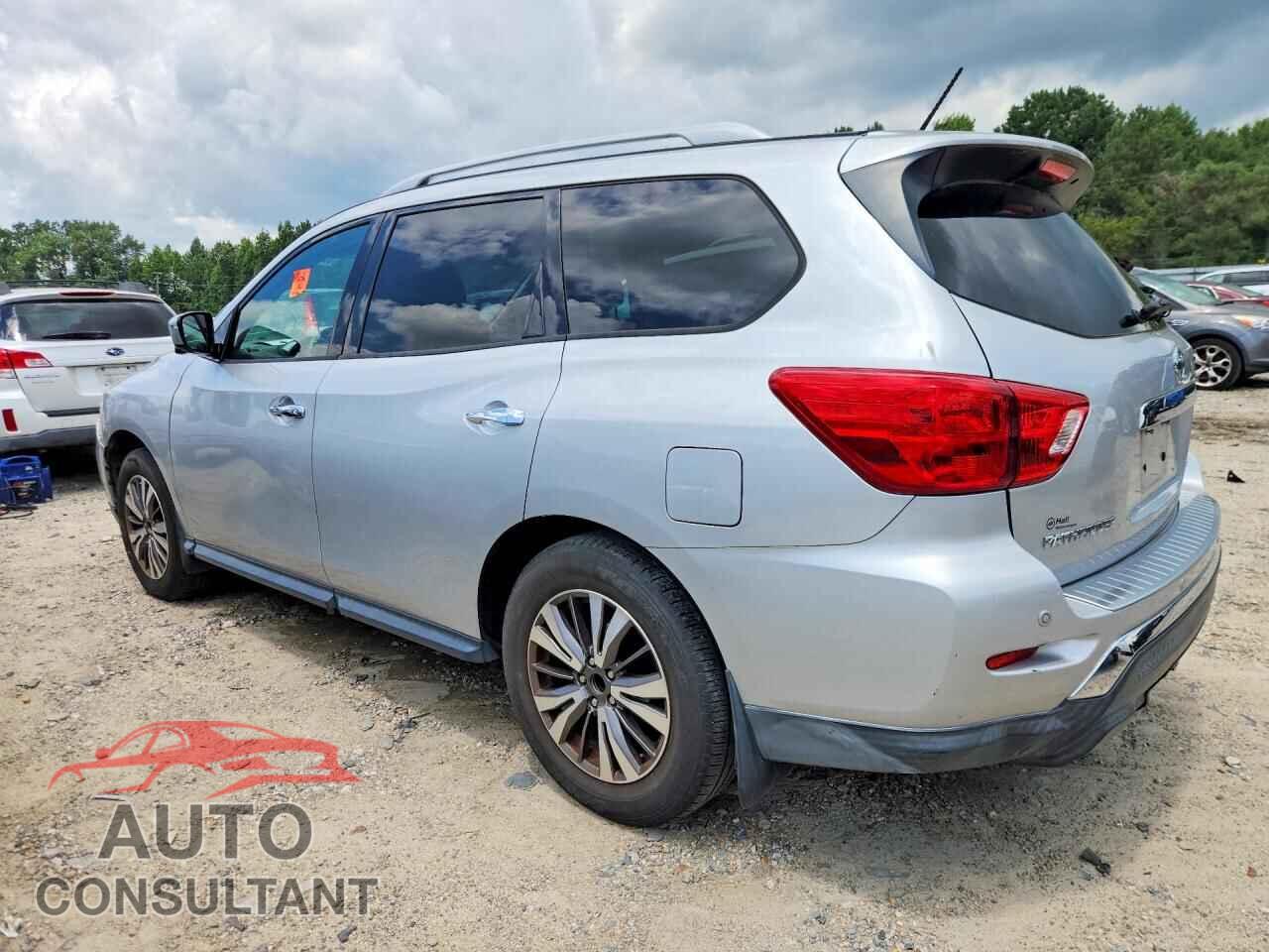 NISSAN PATHFINDER 2017 - 5N1DR2MN5HC698734