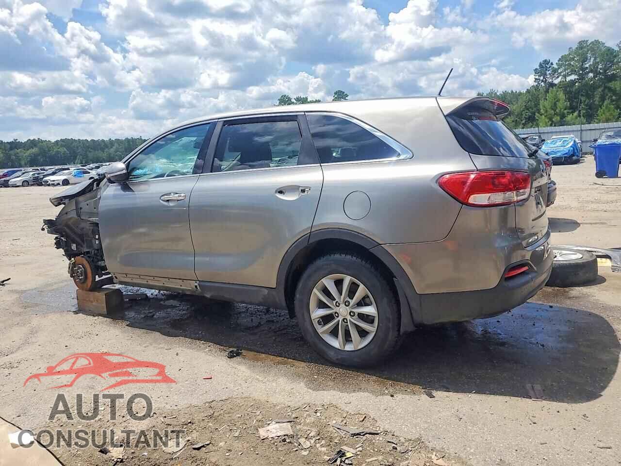 KIA SORENTO 2017 - 5XYPG4A33HG193583