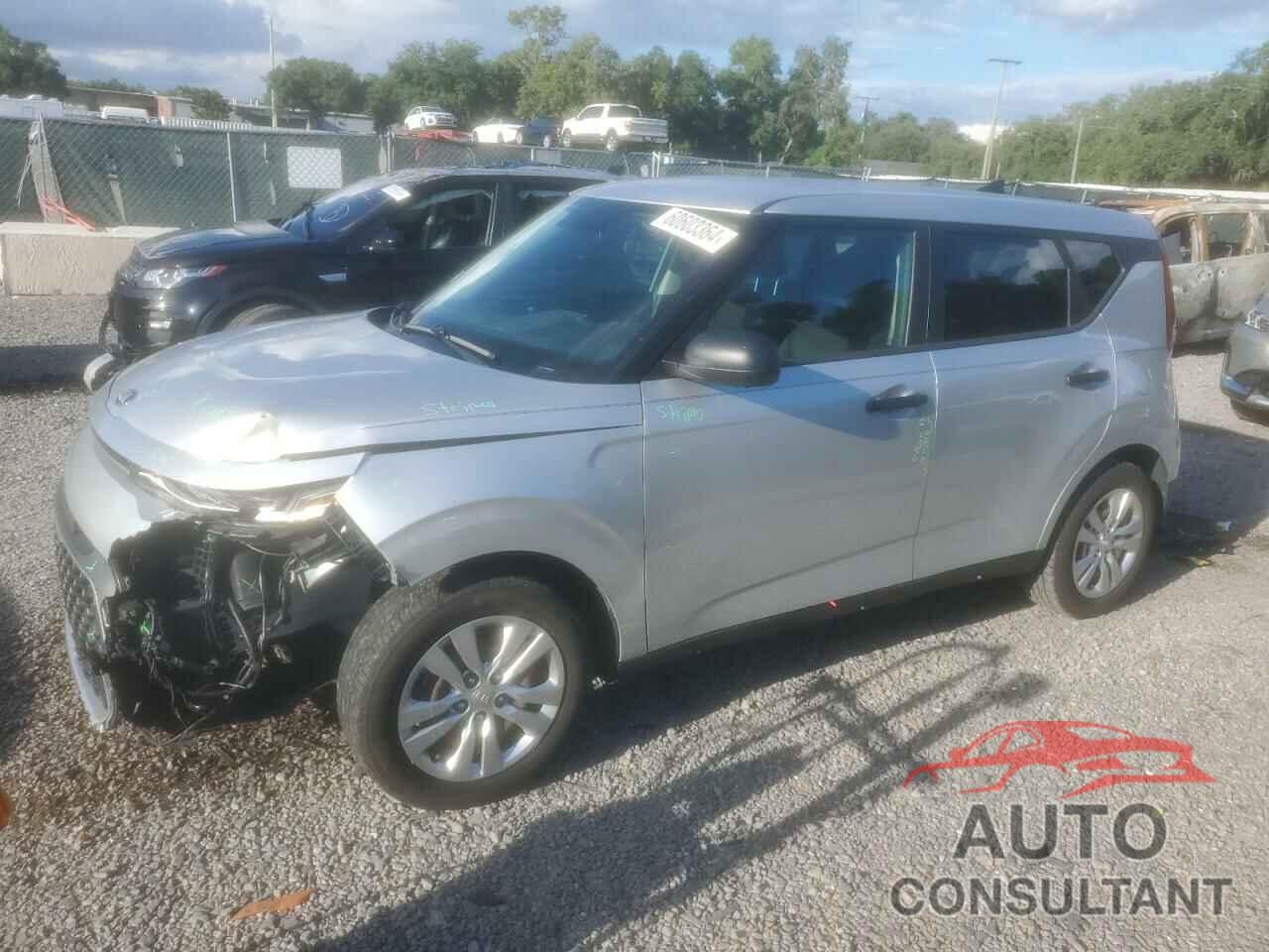 KIA SOUL 2021 - KNDJ22AU4M7782151