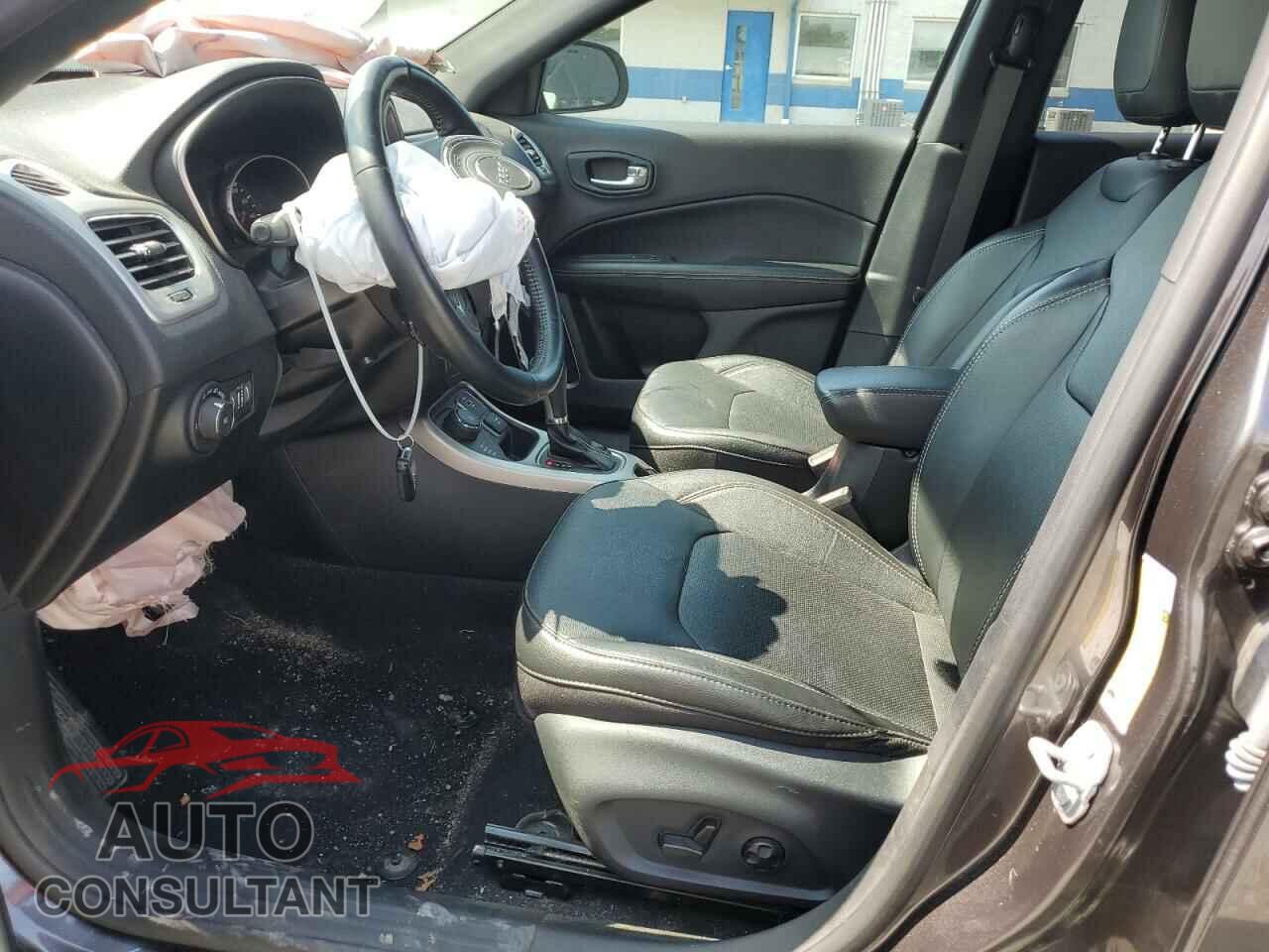 JEEP COMPASS 2021 - 3C4NJDEB0MT554538