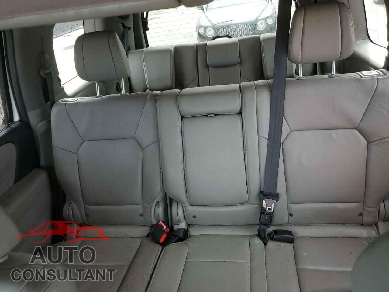 HONDA PILOT 2013 - 5FNYF3H91DB044408