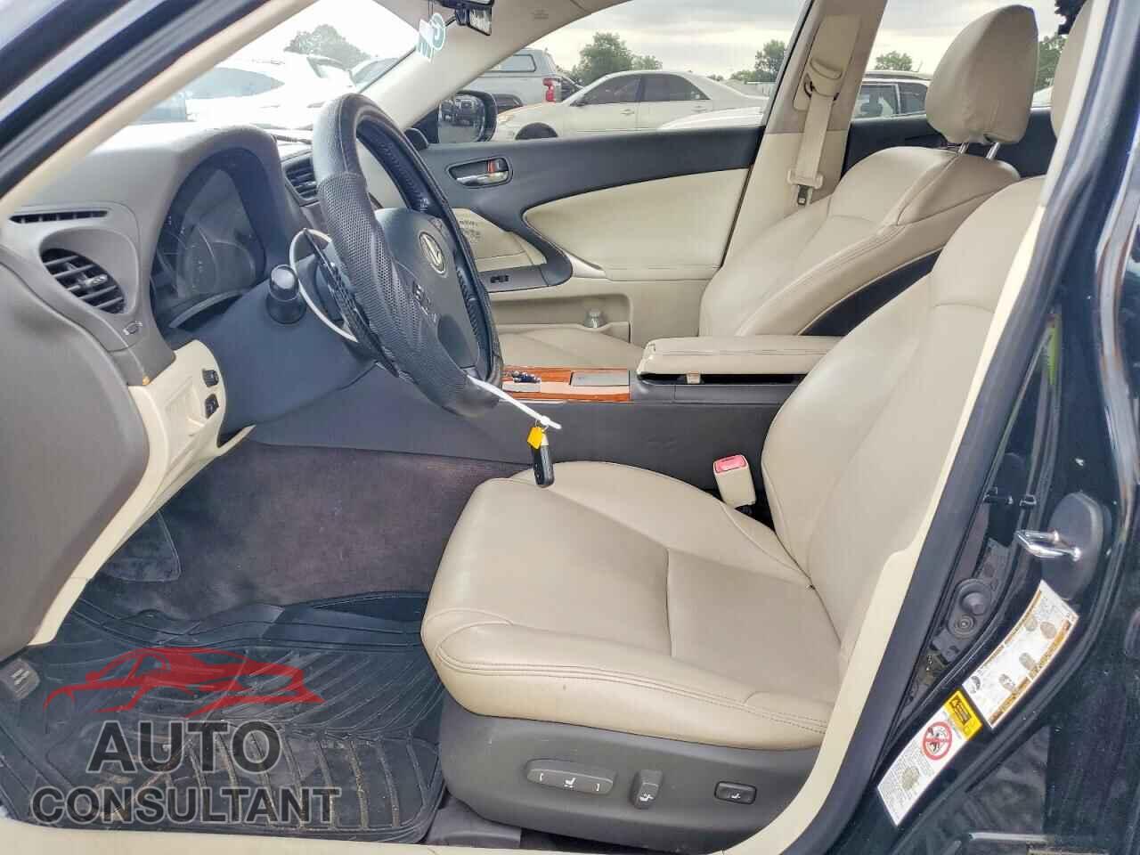LEXUS IS 2009 - JTHBK262292092431