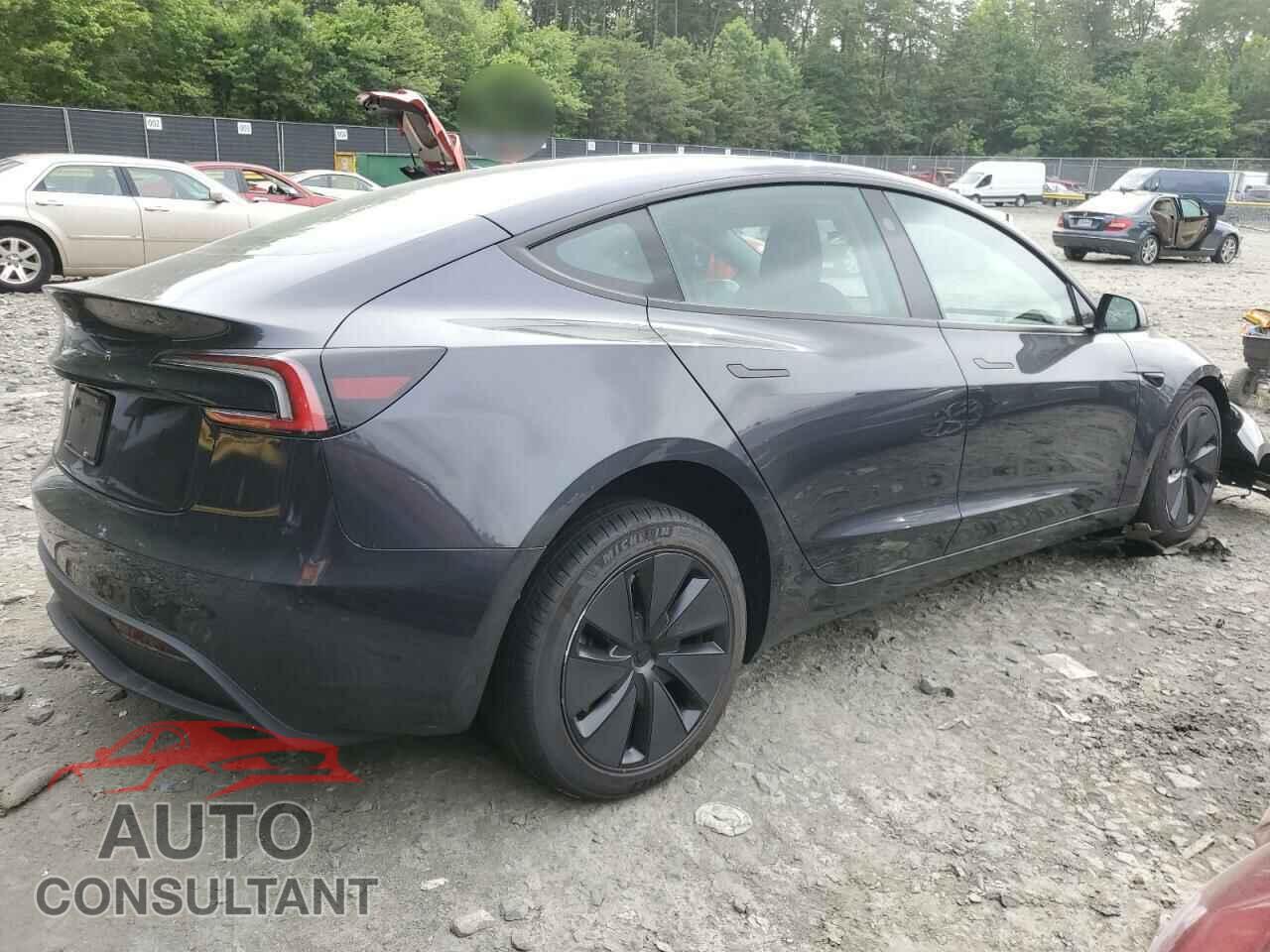 TESLA MODEL 3 2025 - 5YJ3E1EAXSF878982