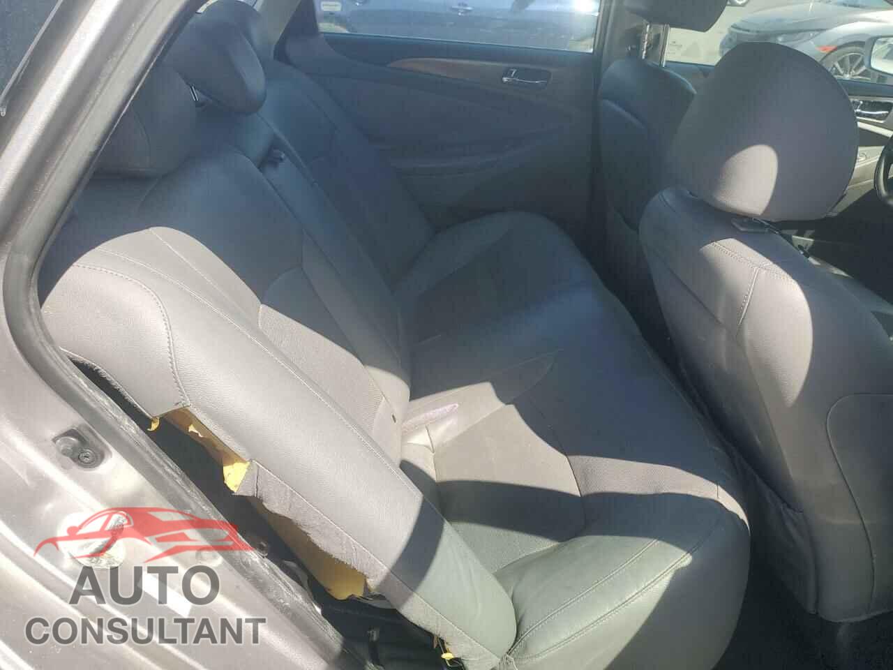 HYUNDAI SONATA 2013 - KMHEC4A4XDA051331
