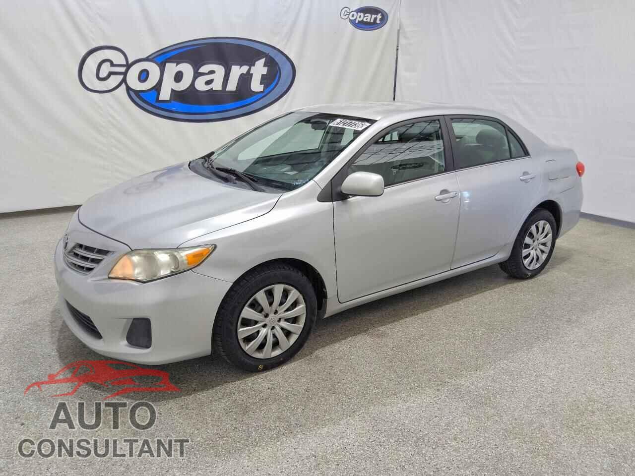TOYOTA COROLLA 2013 - 5YFBU4EE8DP076702