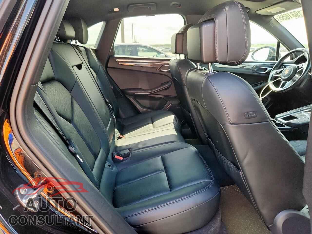 PORSCHE MACAN 2015 - WP1AB2A57FLB56076