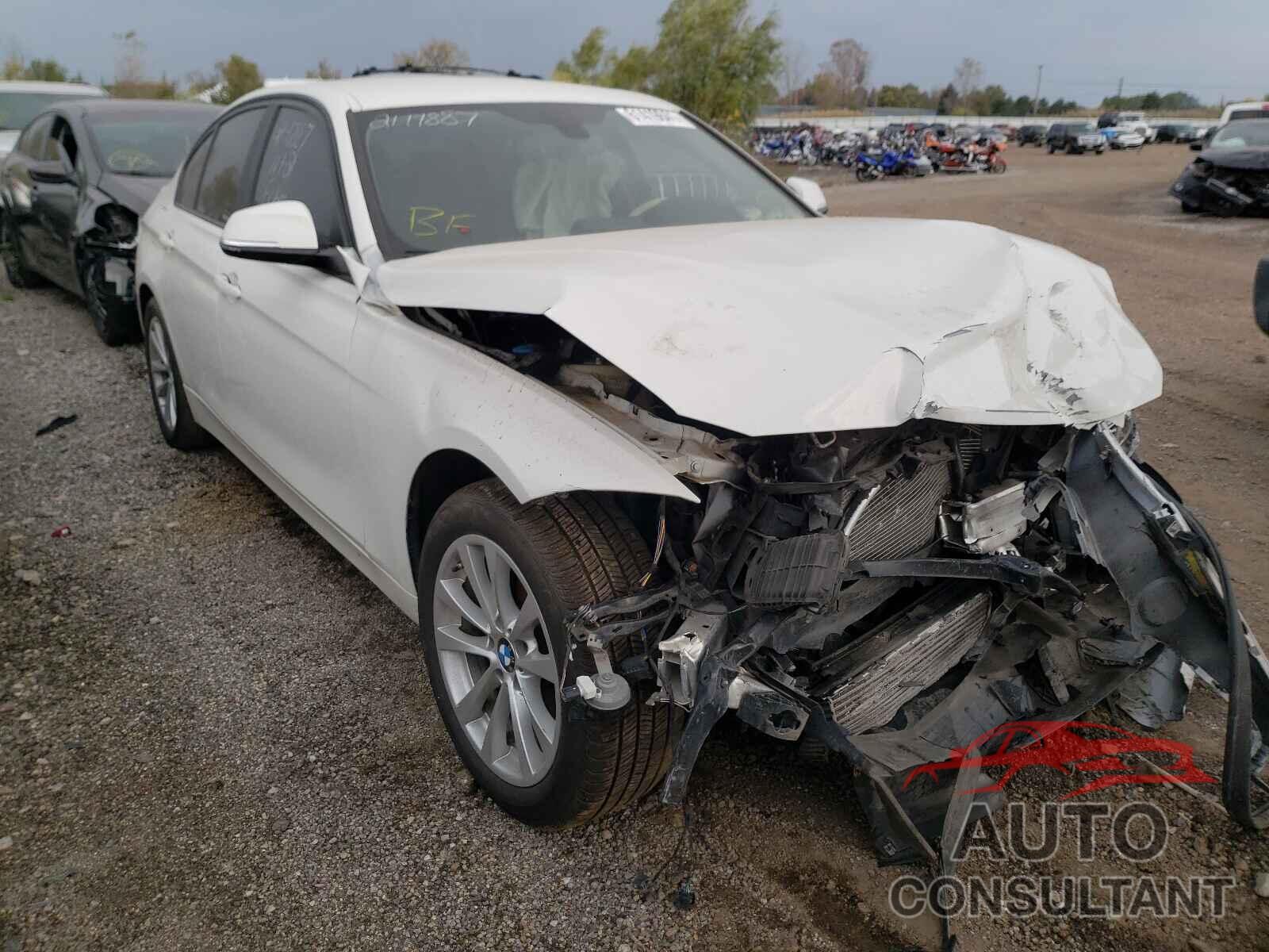 BMW 3 SERIES 2017 - WBA8A3C5XHK691818