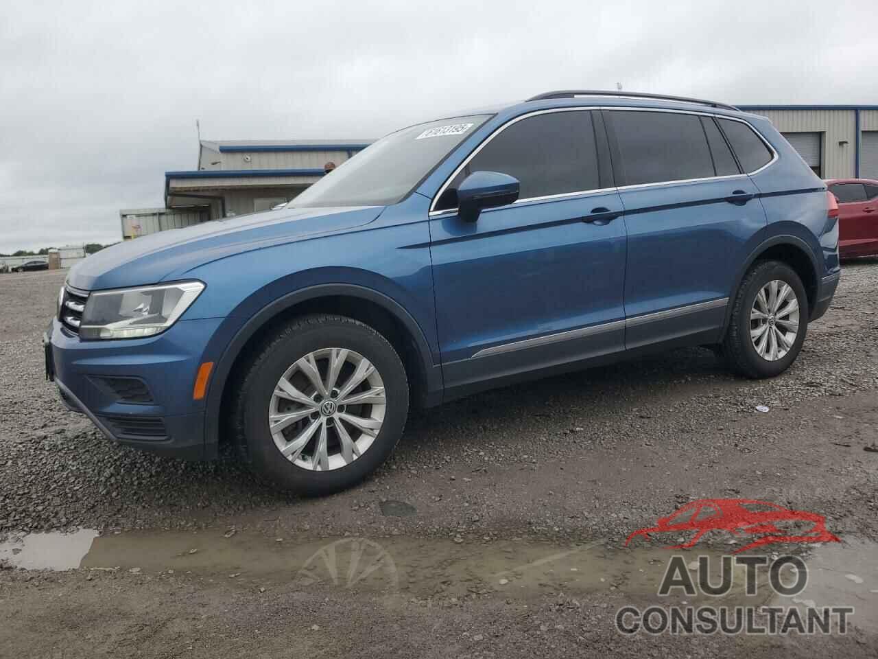 VOLKSWAGEN TIGUAN 2018 - 3VV3B7AX8JM067456