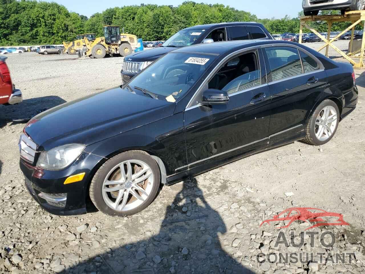MERCEDES-BENZ C-CLASS 2013 - WDDGF4HB9DR270989
