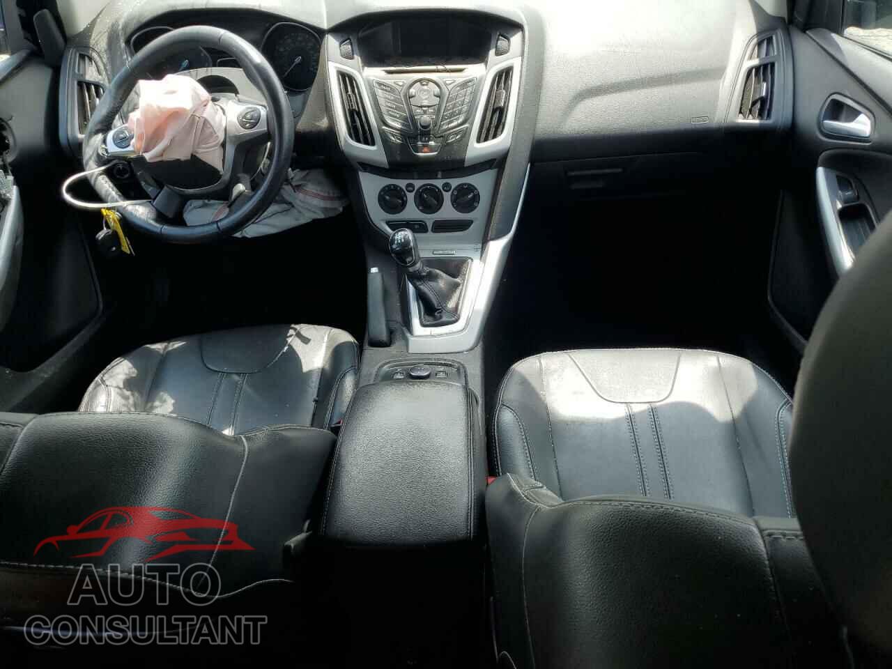 FORD FOCUS 2014 - 1FADP3F22EL257342