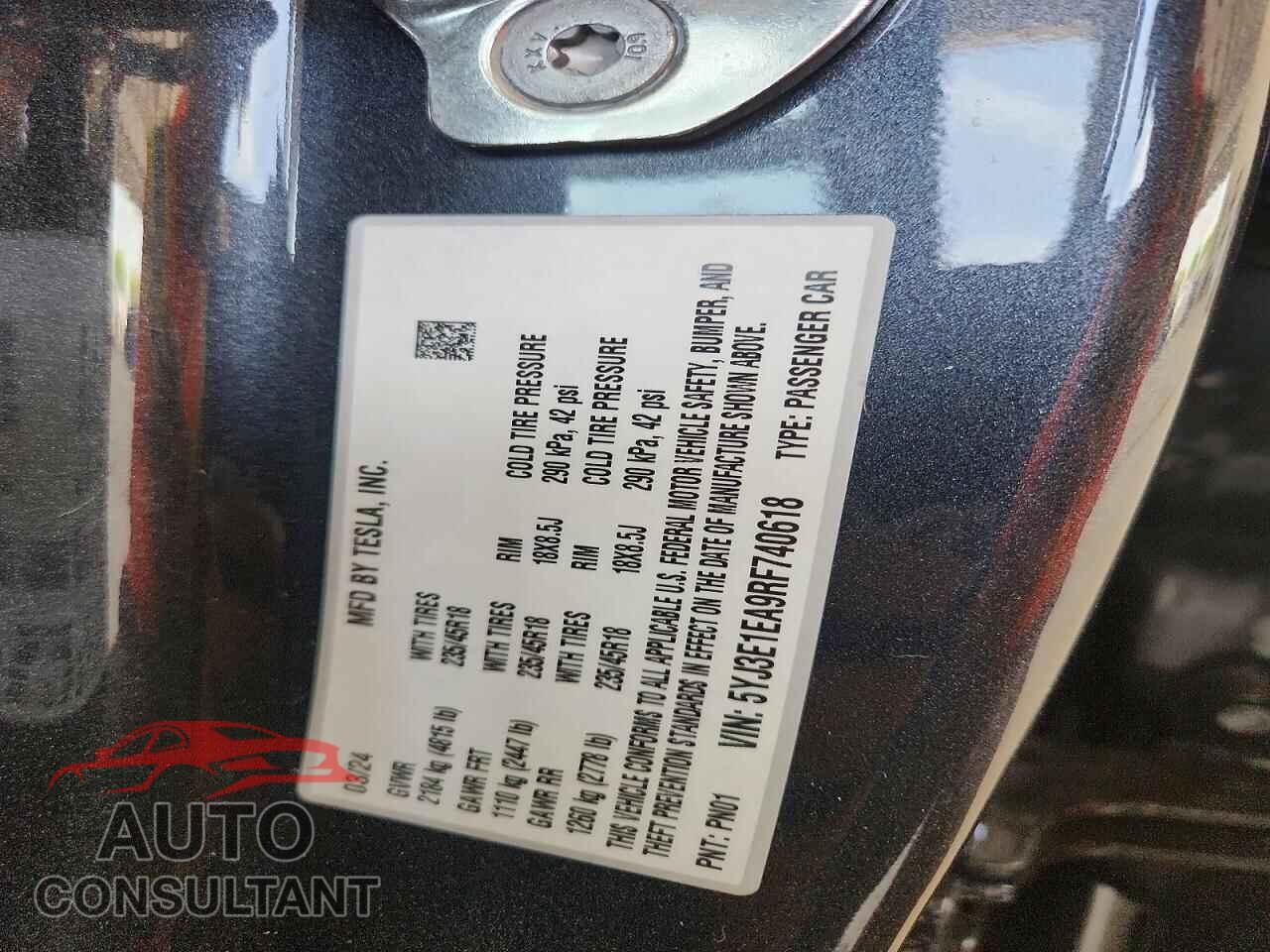 TESLA MODEL 3 2024 - 5YJ3E1EA9RF740618