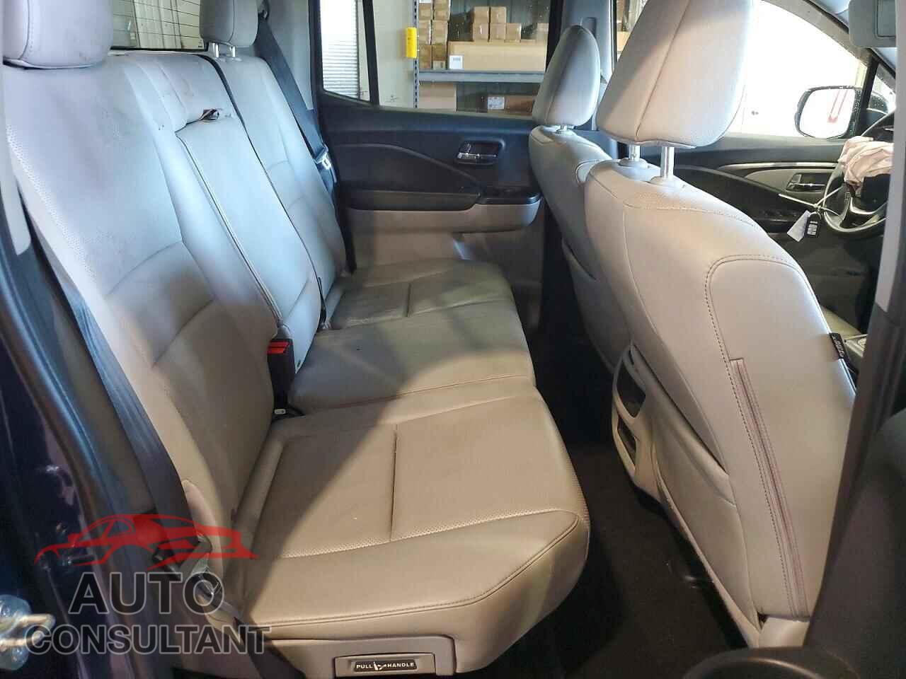 HONDA RIDGELINE 2017 - 5FPYK3F56HB006181
