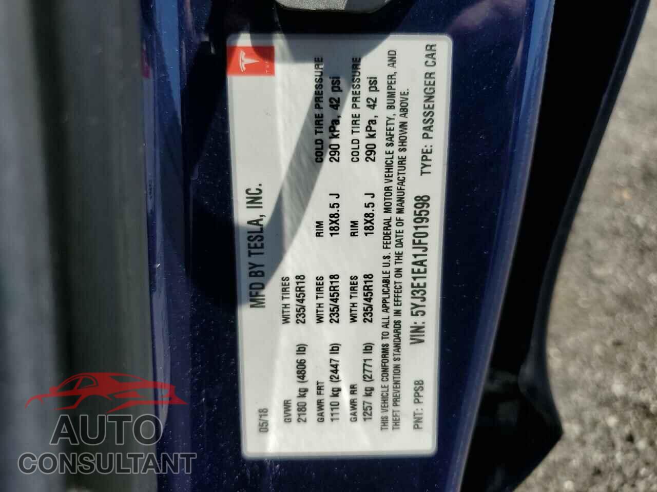 TESLA MODEL 3 2018 - 5YJ3E1EA1JF019598