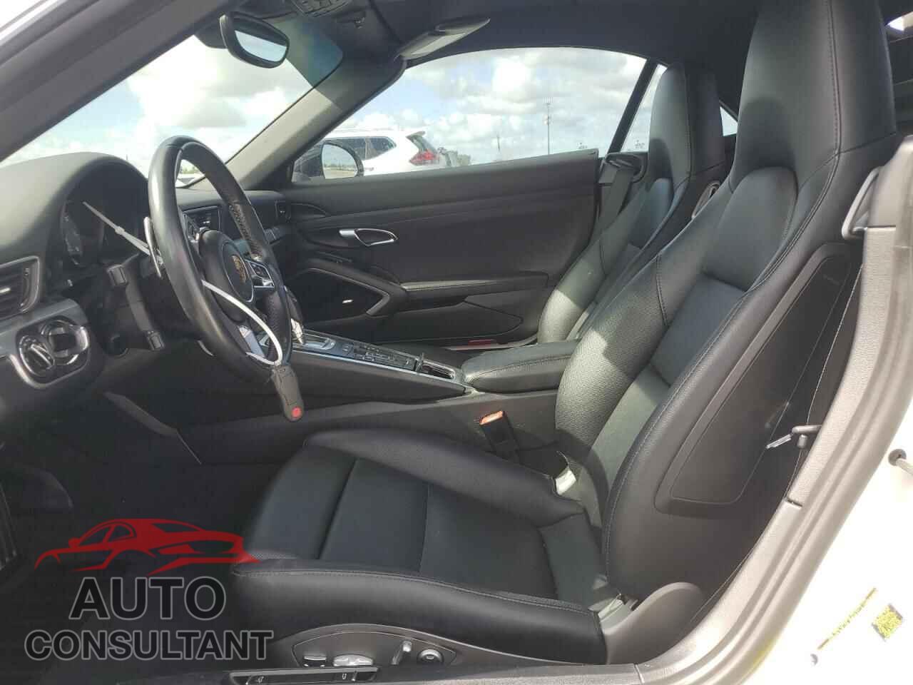 PORSCHE 911 2017 - WP0CB2A91HS154409