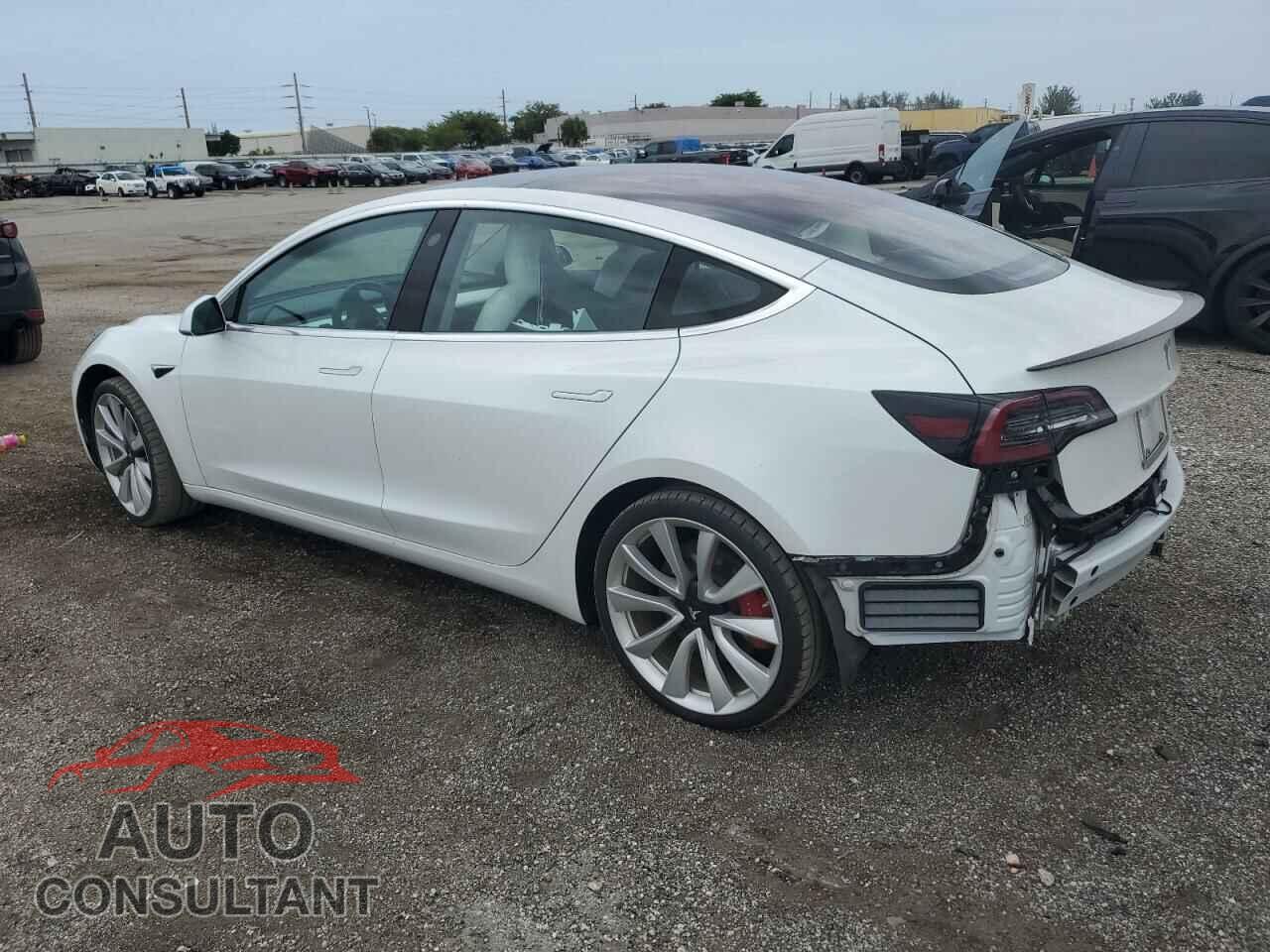 TESLA MODEL 3 2018 - 5YJ3E1EB2JF081598