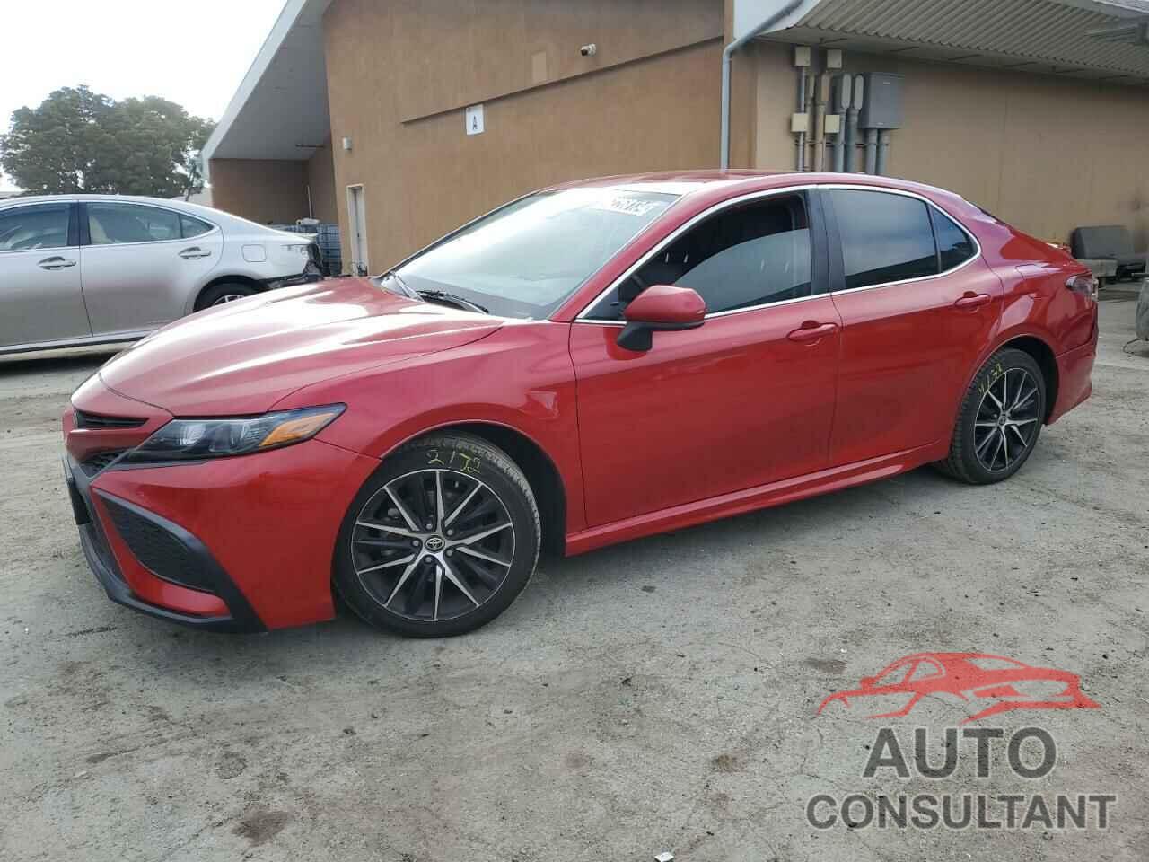 TOYOTA CAMRY 2021 - 4T1G11AK6MU487121