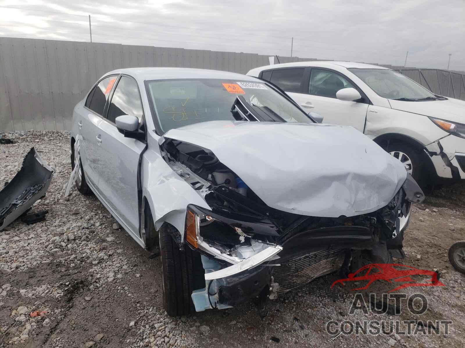 VOLKSWAGEN JETTA 2018 - 3VW2B7AJ5JM244869