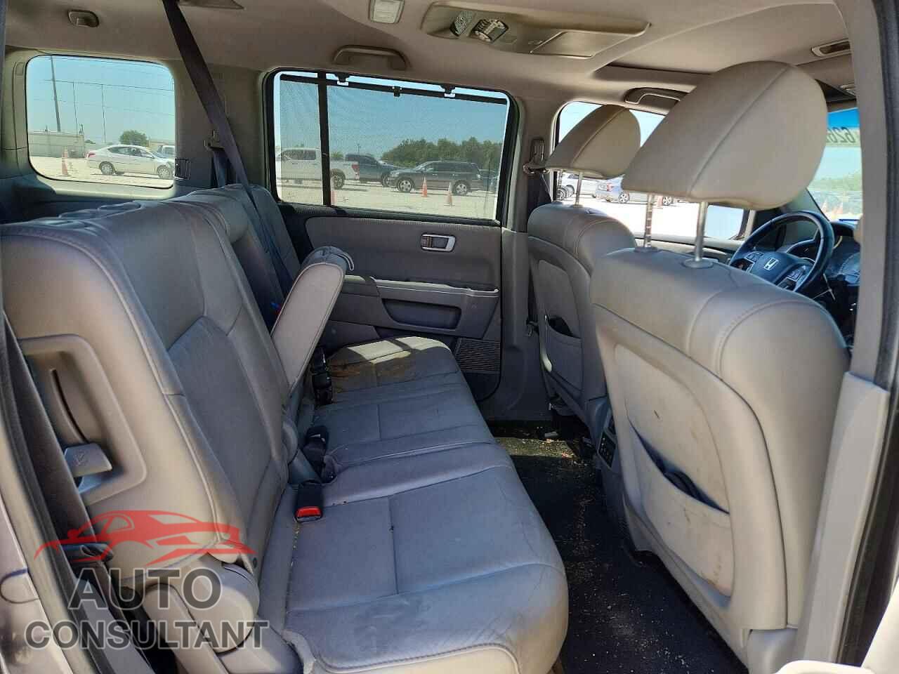 HONDA PILOT 2014 - 5FNYF3H94EB028799
