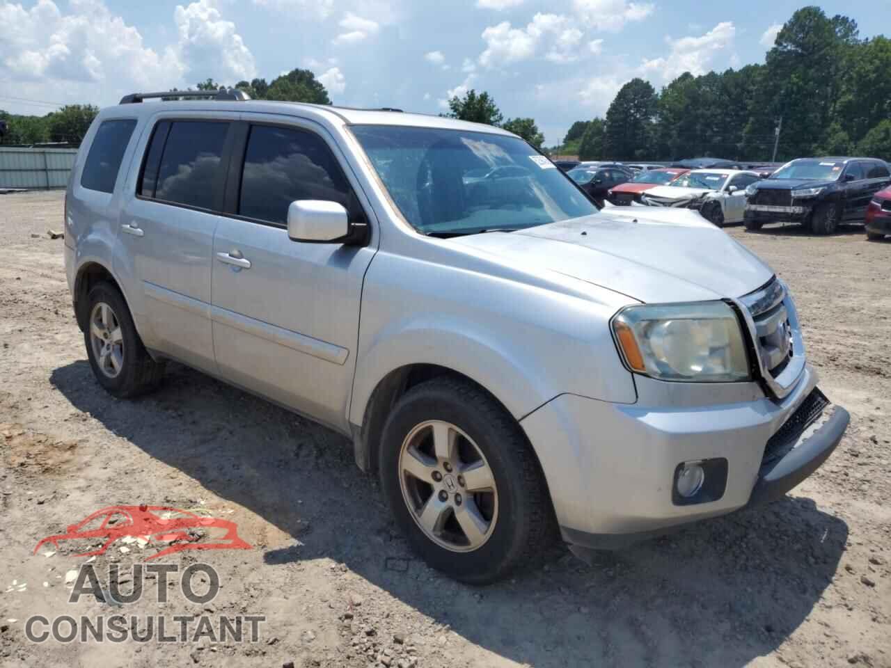 HONDA PILOT 2011 - 5FNYF4H59BB105200