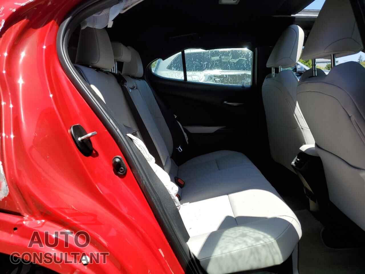 LEXUS UX 300H BA 2025 - JTHYBJAH9S2018686