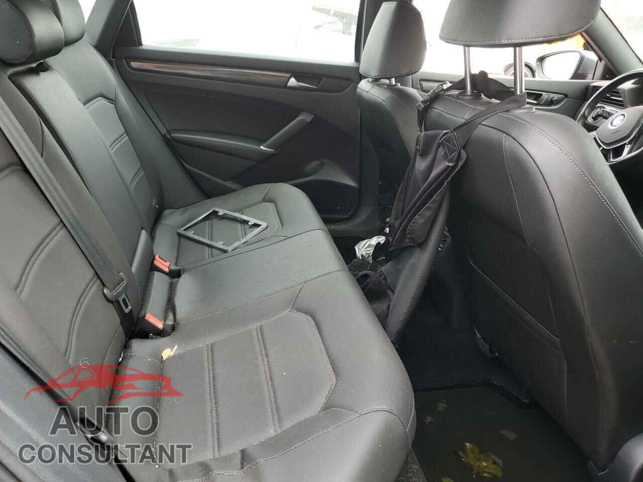 VOLKSWAGEN PASSAT 2021 - 1VWMA7A35MC016440