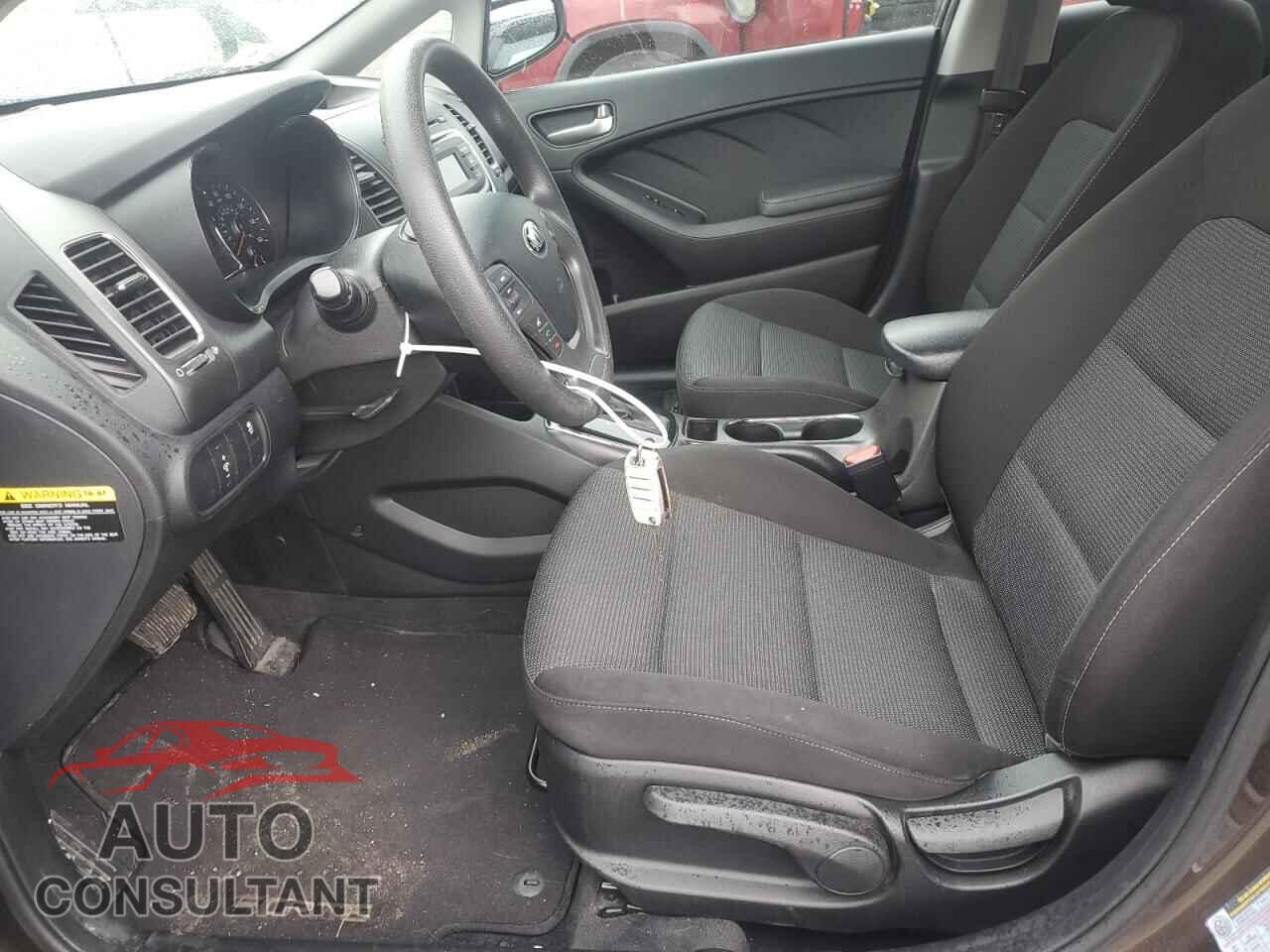 KIA FORTE 2017 - 3KPFK4A77HE138175