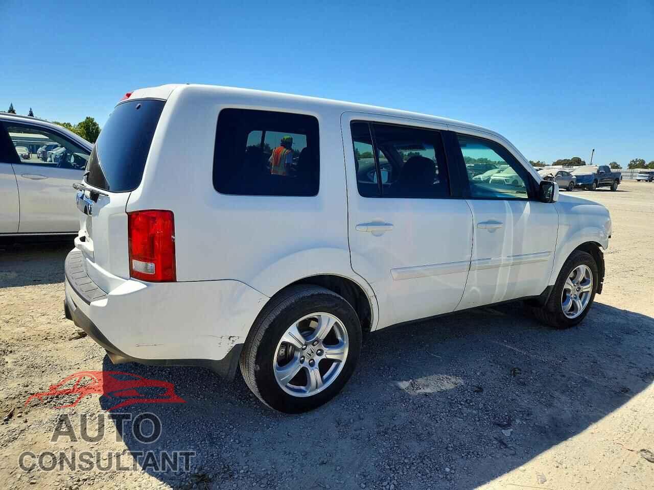 HONDA PILOT 2012 - 5FNYF3H50CB041088